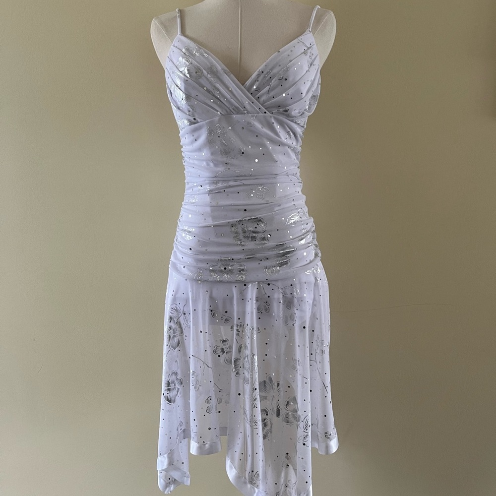 vintage 2000’s white party dress